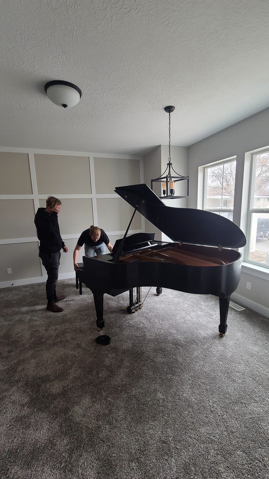 Piano movers in Draper, Utah